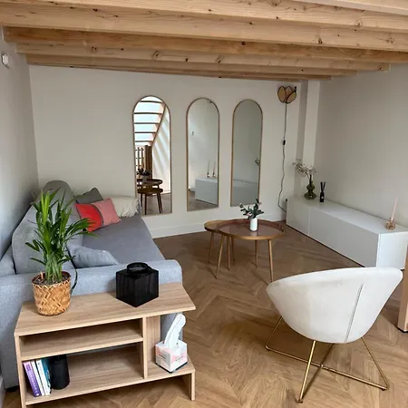 La Parenthese Naillousaine