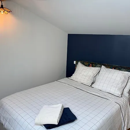 La Parenthese Naillousaine Holiday home *